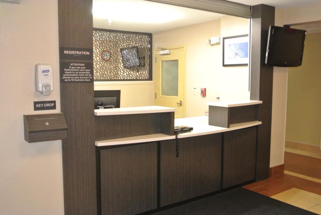 Candlewood Suites Washington-Fairfax By Ihg Εξωτερικό φωτογραφία