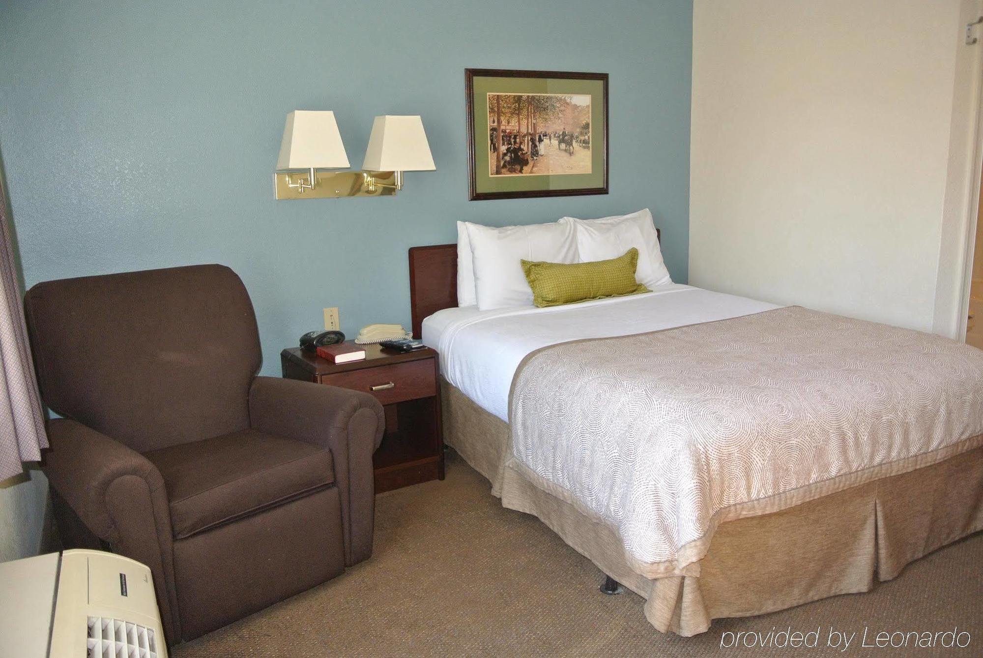 Candlewood Suites Washington-Fairfax By Ihg Εξωτερικό φωτογραφία