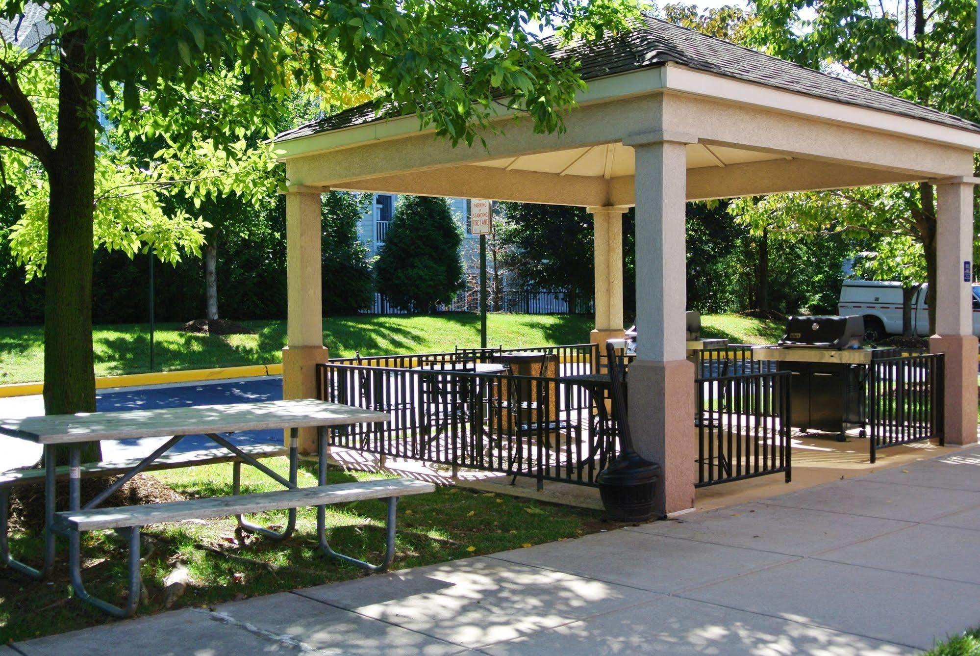 Candlewood Suites Washington-Fairfax By Ihg Εξωτερικό φωτογραφία