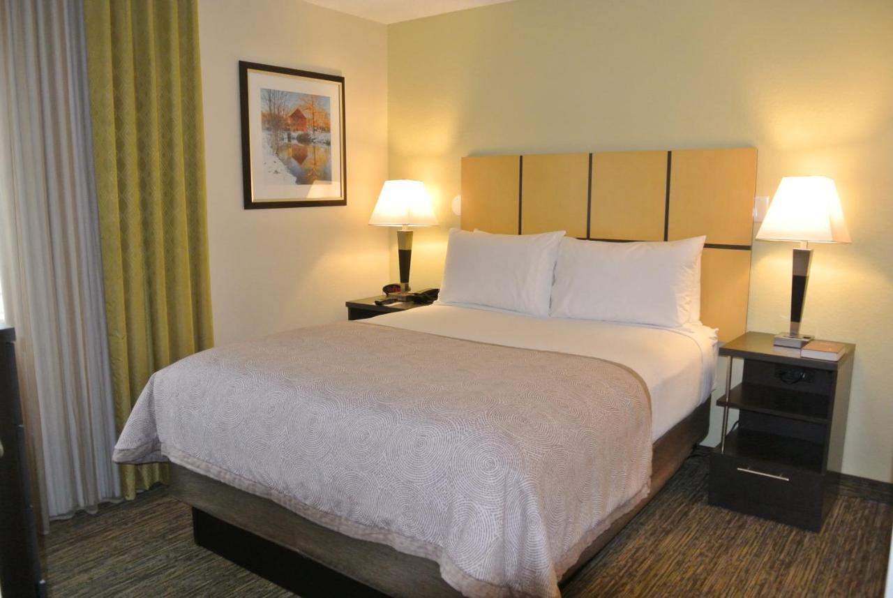 Candlewood Suites Washington-Fairfax By Ihg Εξωτερικό φωτογραφία