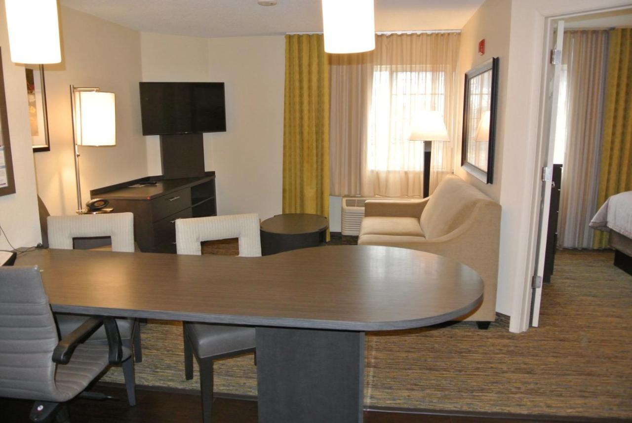 Candlewood Suites Washington-Fairfax By Ihg Εξωτερικό φωτογραφία