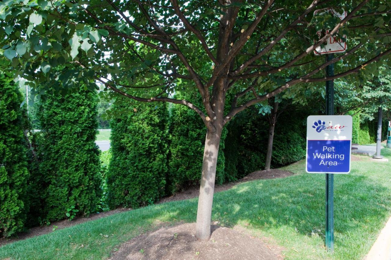 Candlewood Suites Washington-Fairfax By Ihg Εξωτερικό φωτογραφία